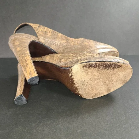 Stuart Weitzman Tan Textured Leather Slingback Peep Toe Heels Size 8W EUC - Picture 6 of 8